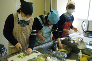 高校料理部